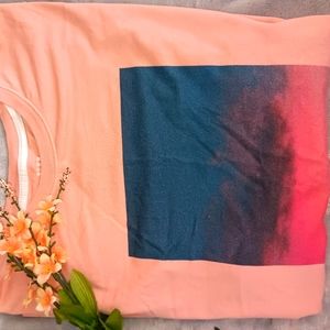 VeryVery good used condition shirt by r o w n size large